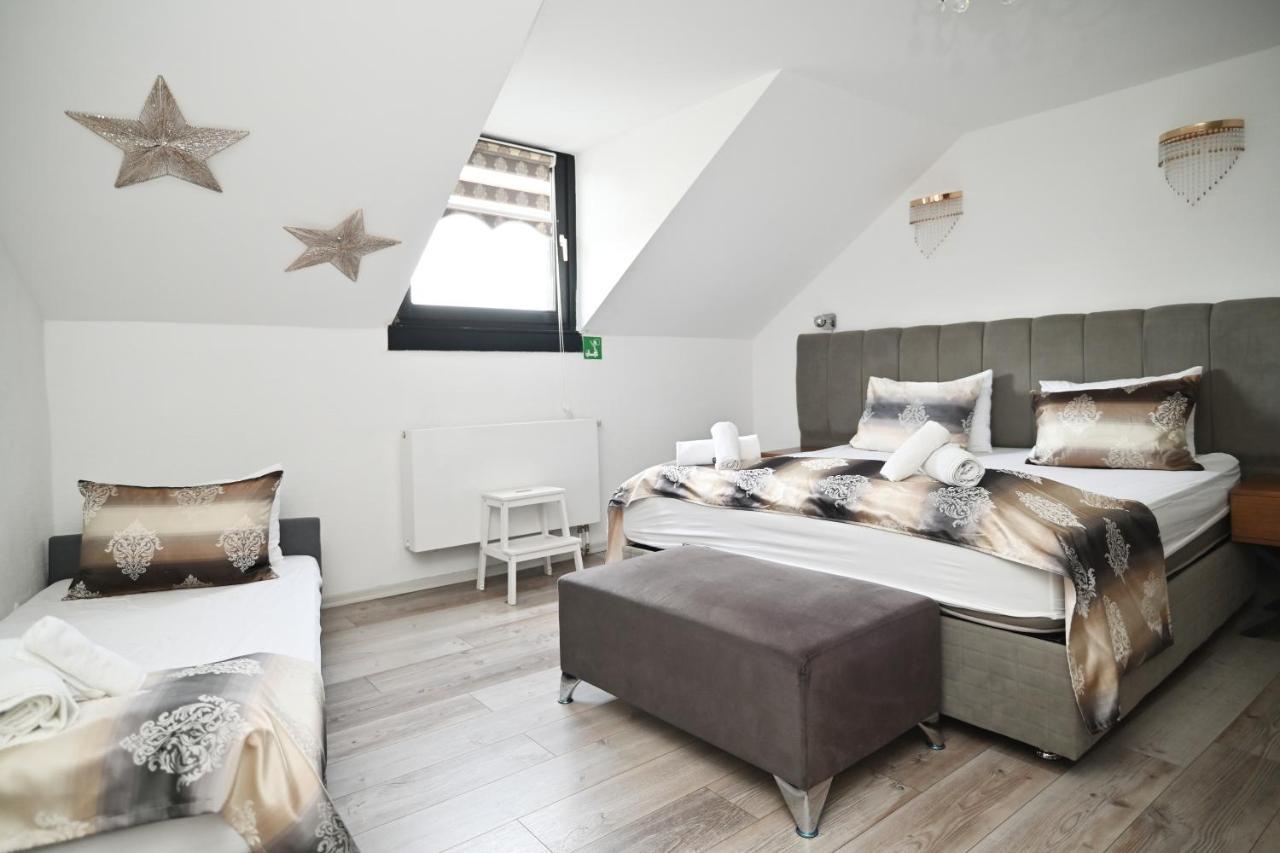 Ferienwohnung&Aparts By Kispet Group Hotels In Oberhausen Oberhausen  Extérieur photo