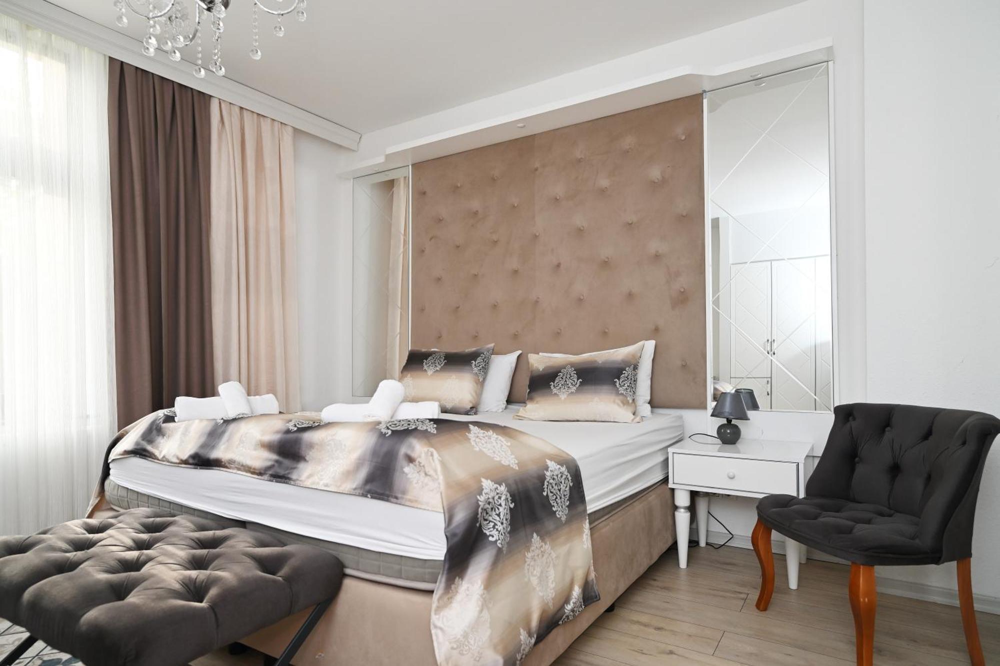 Ferienwohnung&Aparts By Kispet Group Hotels In Oberhausen Oberhausen  Extérieur photo