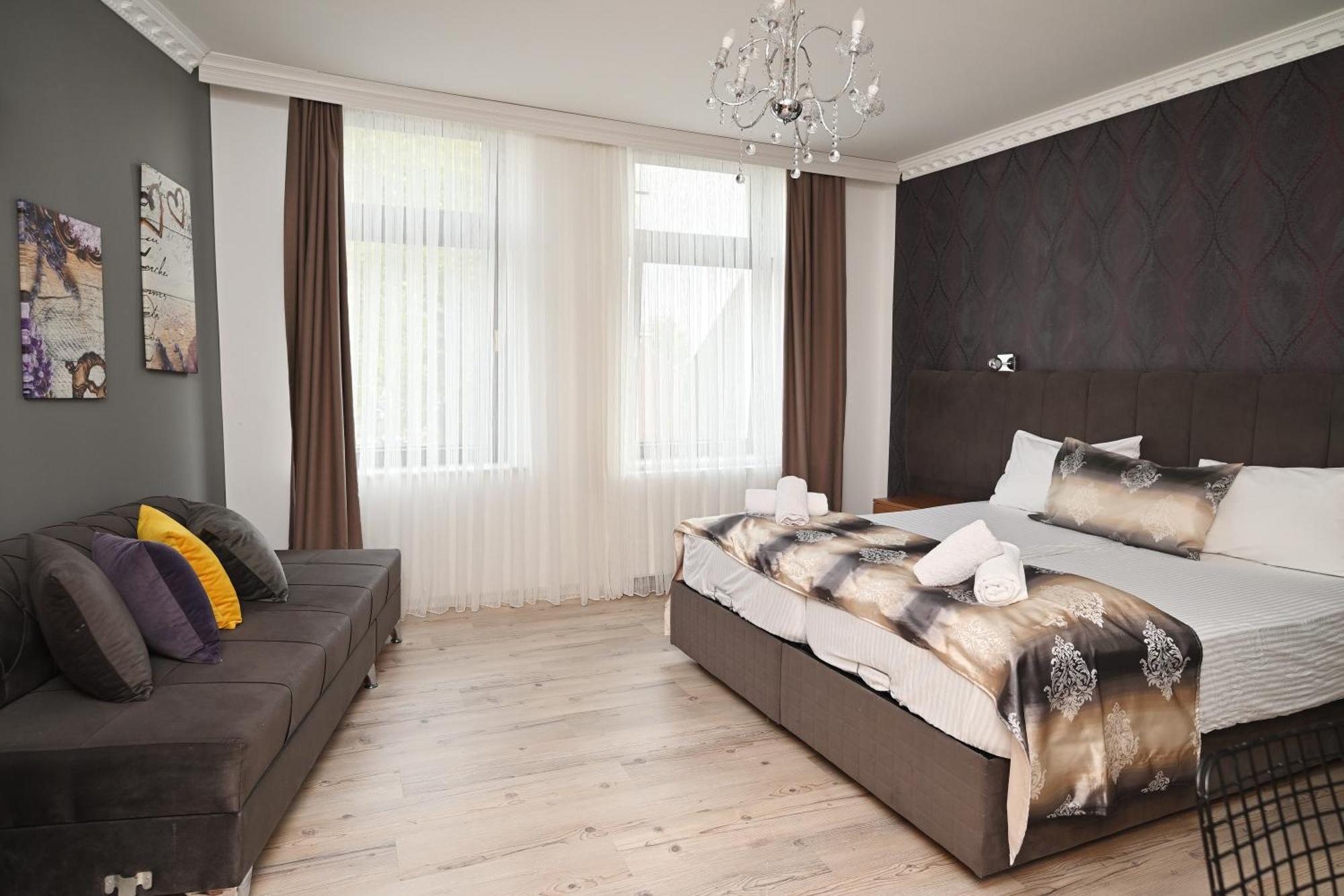 Ferienwohnung&Aparts By Kispet Group Hotels In Oberhausen Oberhausen  Extérieur photo