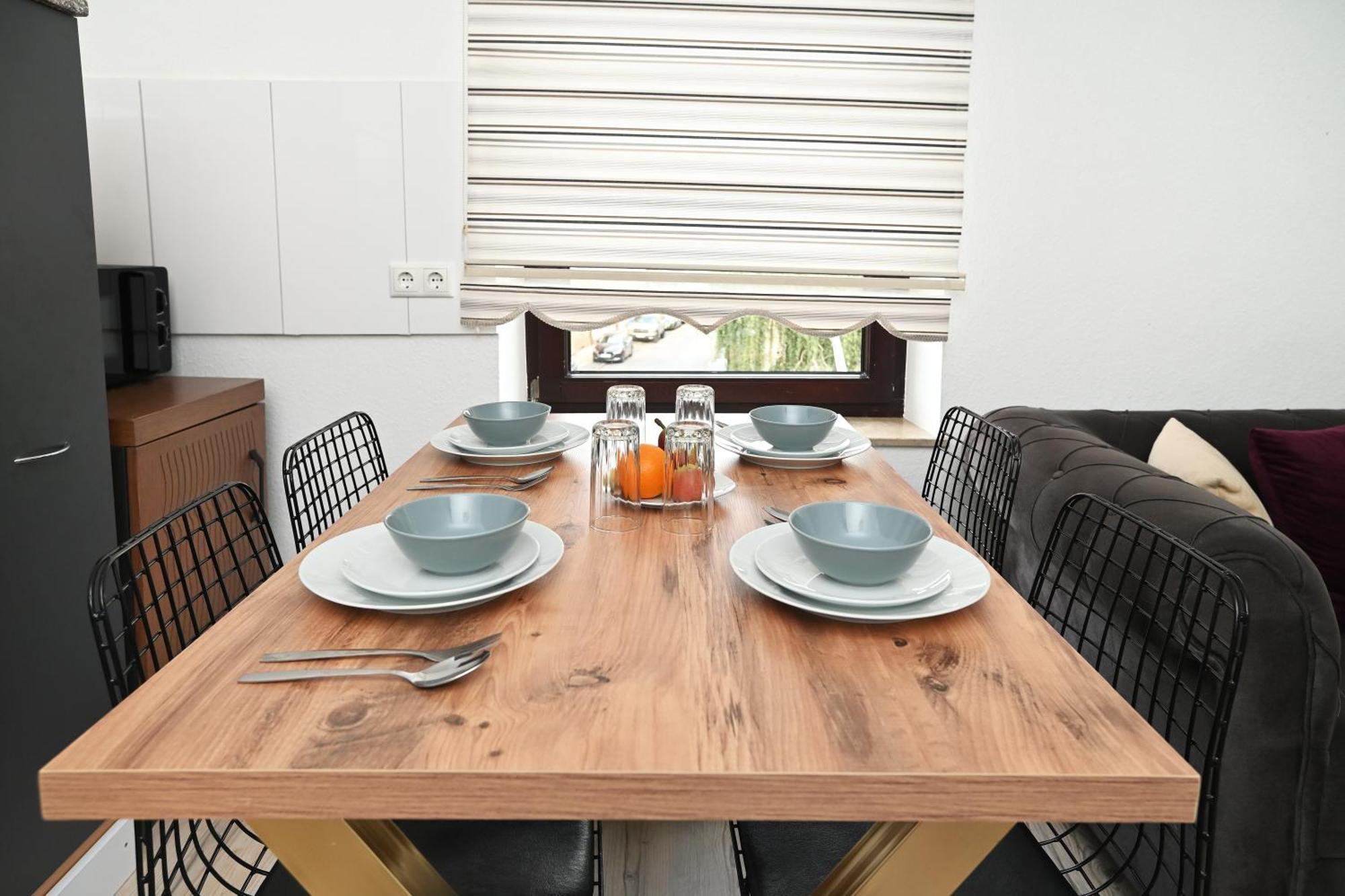 Ferienwohnung&Aparts By Kispet Group Hotels In Oberhausen Oberhausen  Extérieur photo