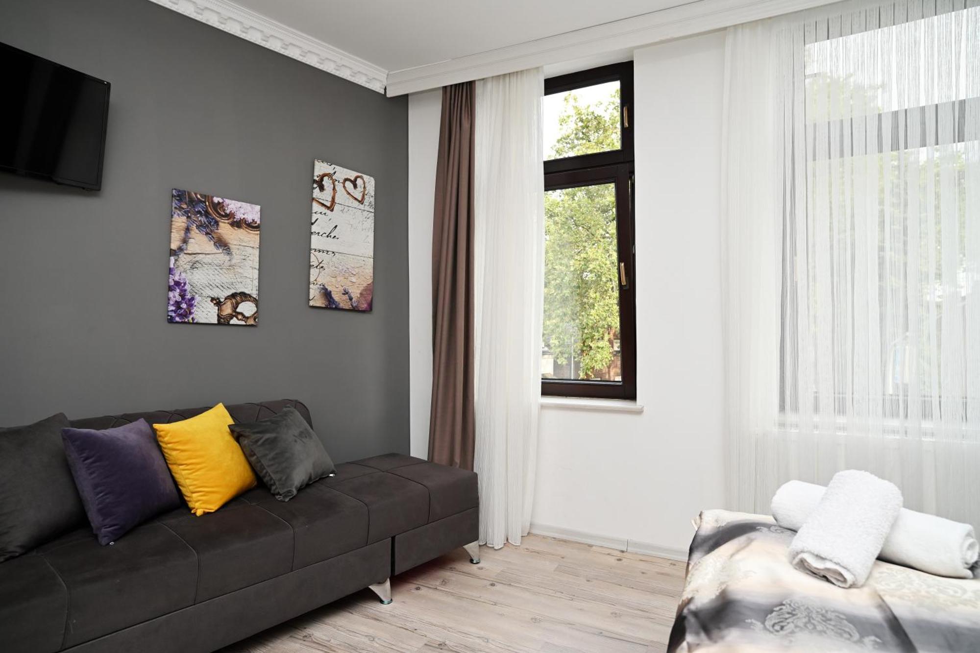 Ferienwohnung&Aparts By Kispet Group Hotels In Oberhausen Oberhausen  Extérieur photo
